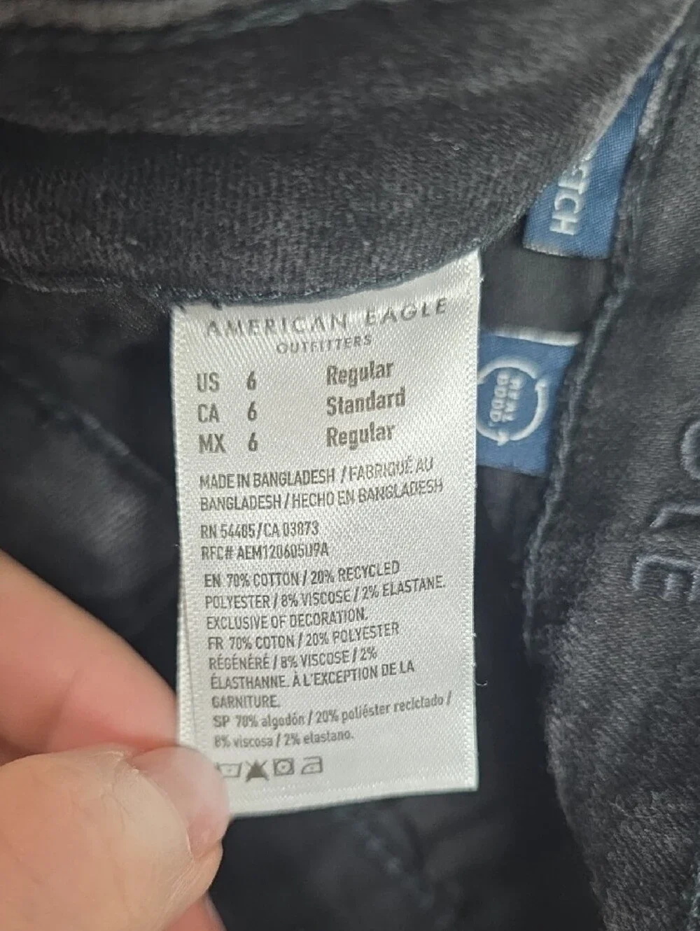 0790 American Eagle Outfitters Black High-Rise Skinny Jeans; 6